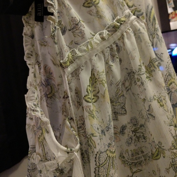 🔹️Beautiful sheer blouse🔹️ - Picture 3 of 6